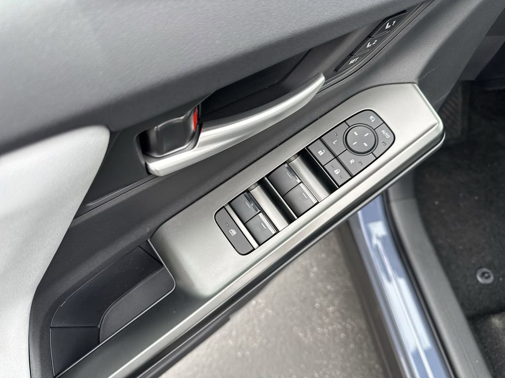 New 2026 Subaru Solterra AWD/4WD image 15