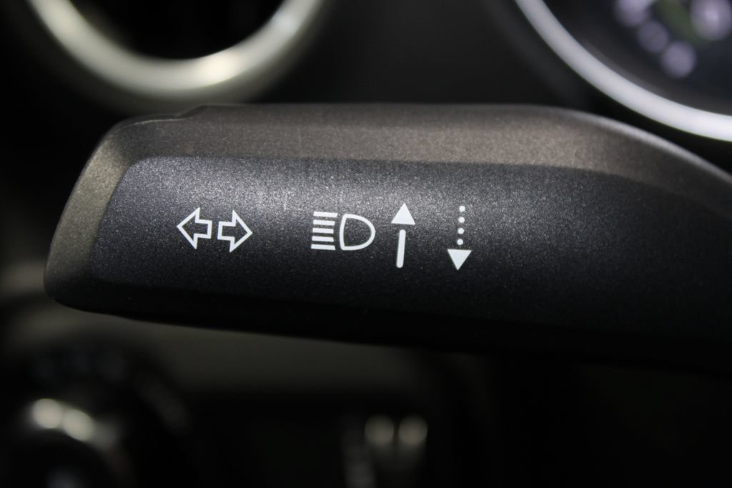 Used 2023 Jeep Wrangler Unlimited Sahara w/ Cold Weather Group AWD/4WD image 38