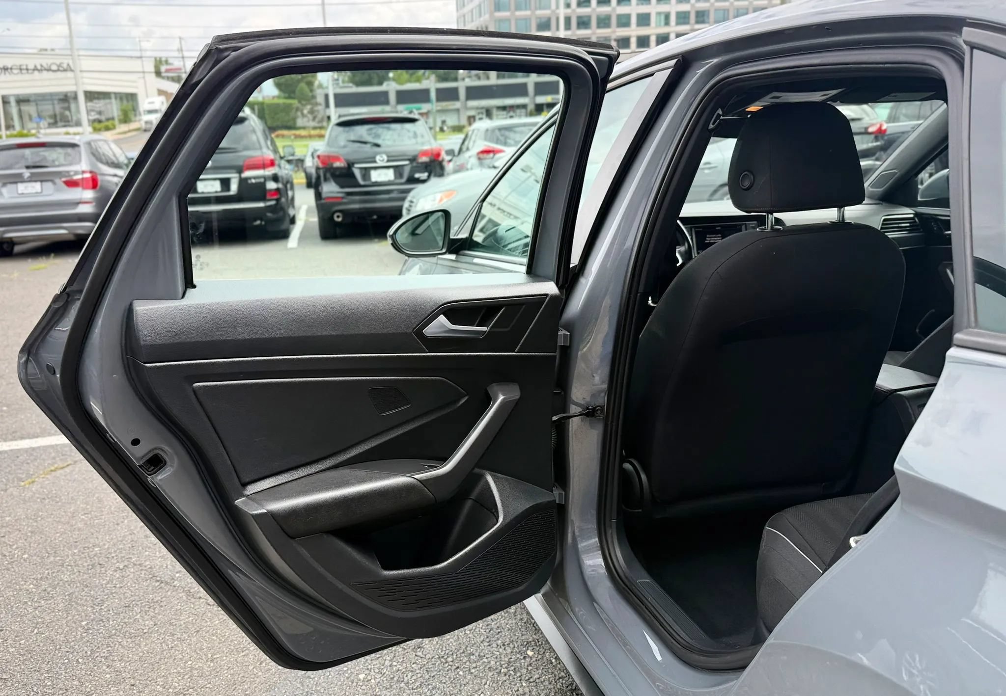 Used 2019 Volkswagen Jetta GLI FWD image 27