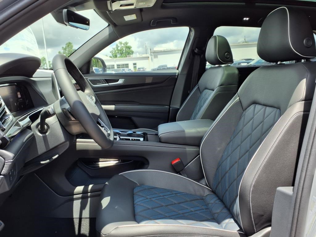 New 2025 Volkswagen Atlas Cross Sport SEL Premium R-Line image 11