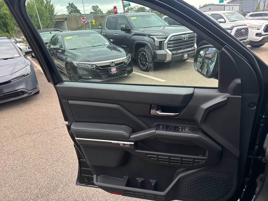New 2026 Toyota Tacoma TRD Off-Road AWD/4WD image 33