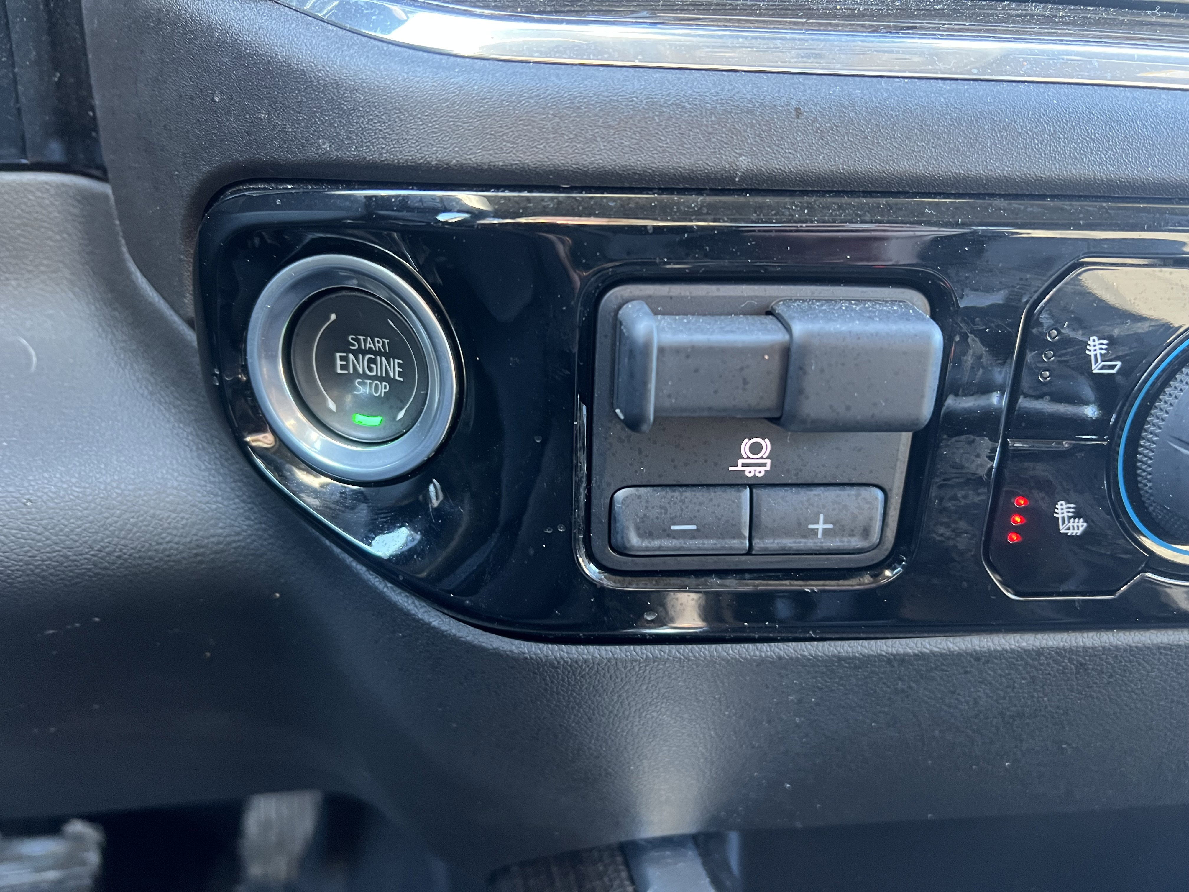 Certified 2025 Chevrolet Silverado 1500 RST w/ Convenience Package II image 26