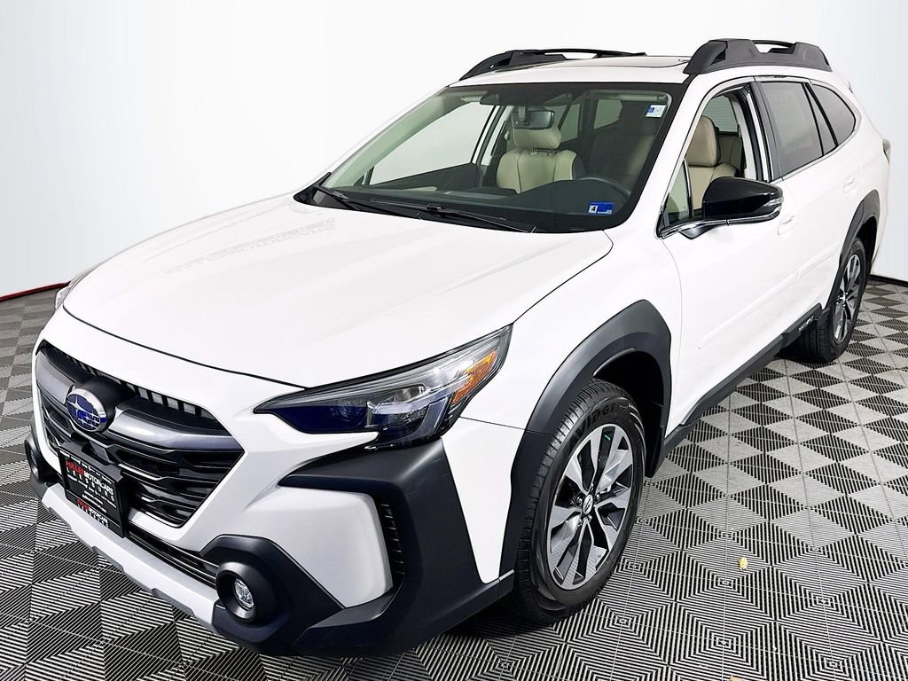 Used 2025 Subaru Outback Limited AWD/4WD image 3