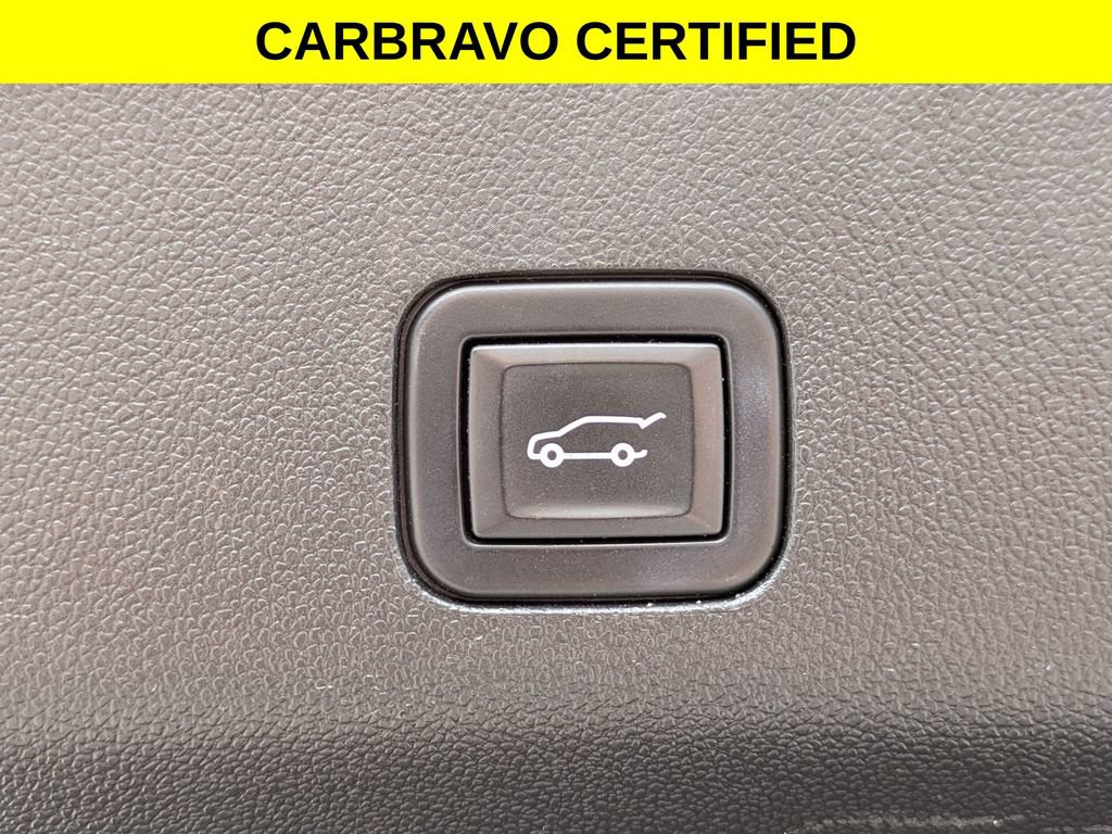 Certified 2023 Chevrolet Suburban RST w/ Sport Performance Package AWD/4WD image 35