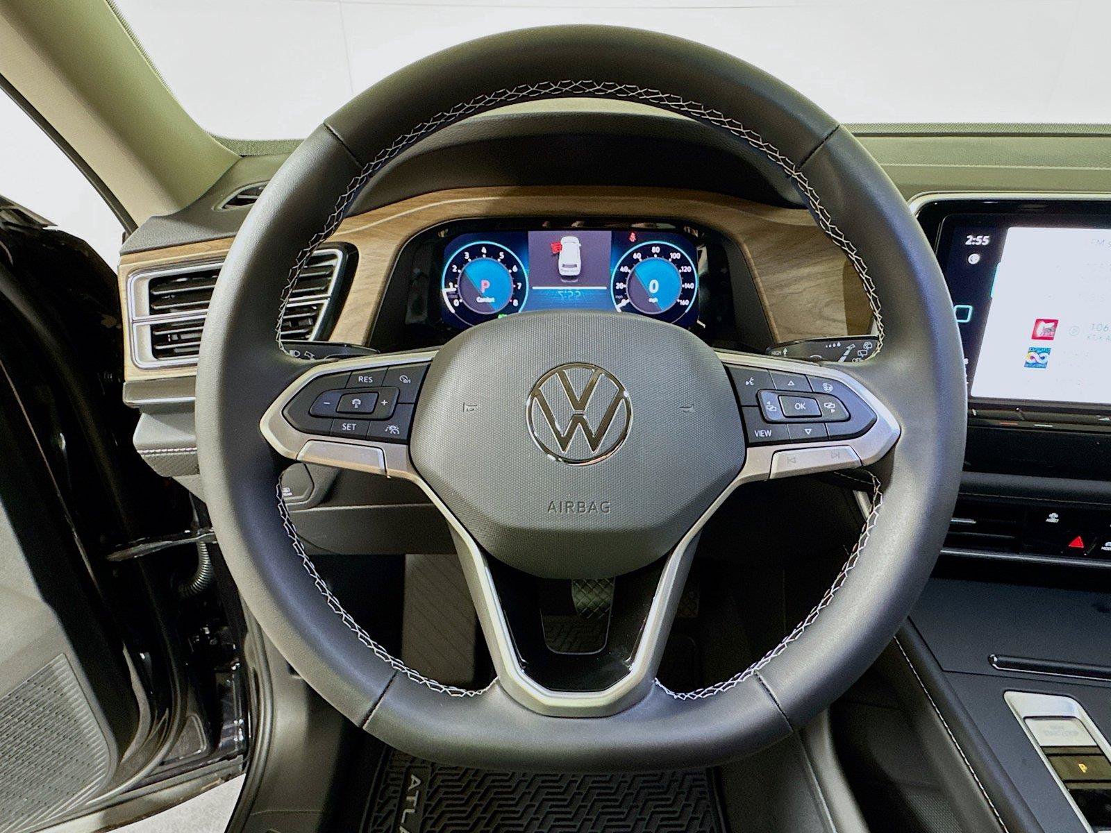 Used 2026 Volkswagen Atlas SE FWD image 6
