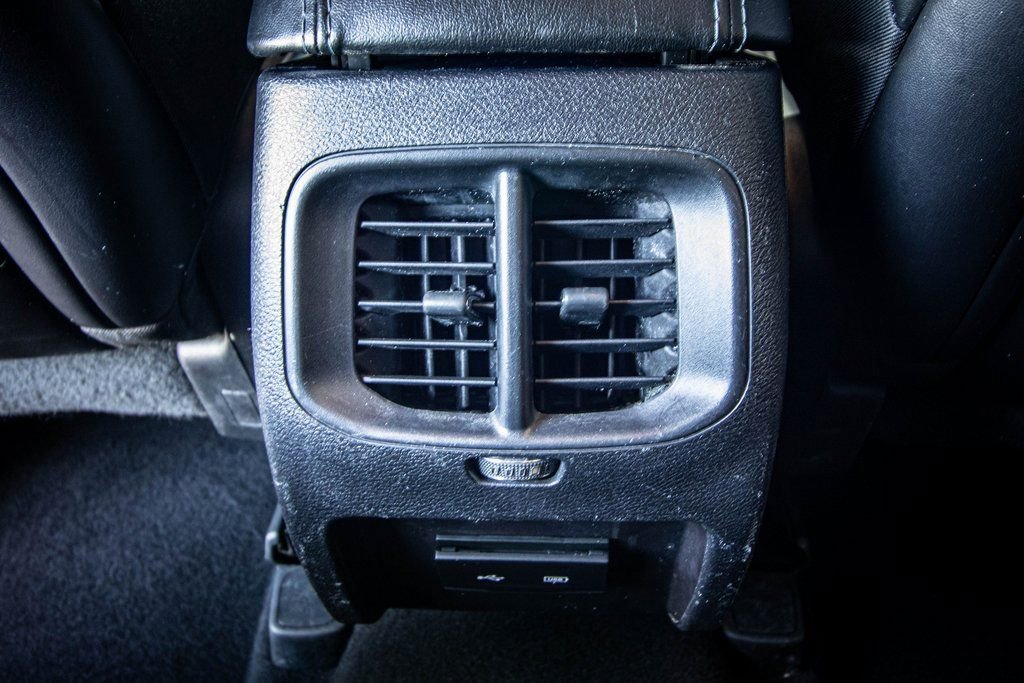 Used 2019 Jeep Cherokee Latitude Plus image 43