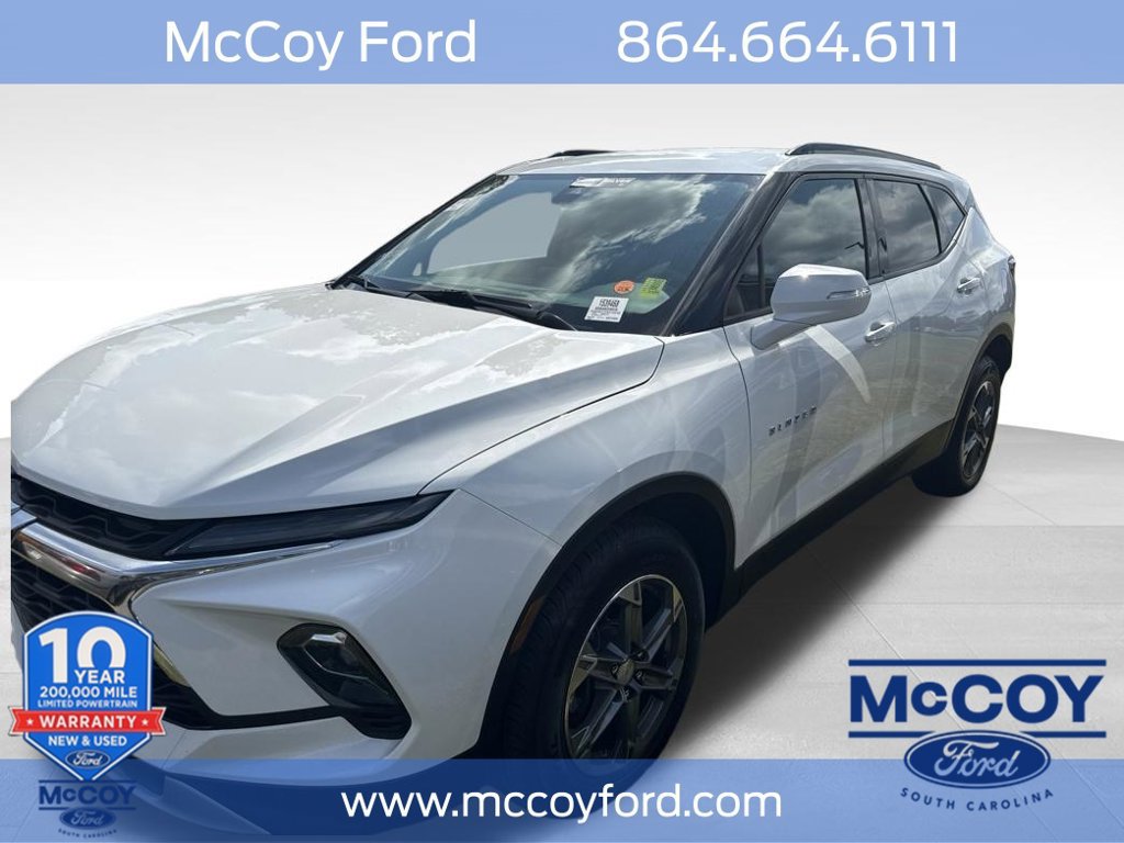 Used 2024 Chevrolet Blazer LT FWD image 1