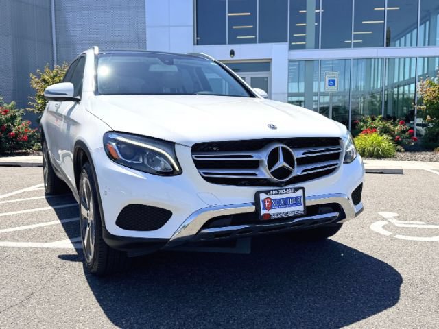 Used 2019 Mercedes-Benz GLC 300 4MATIC image 2