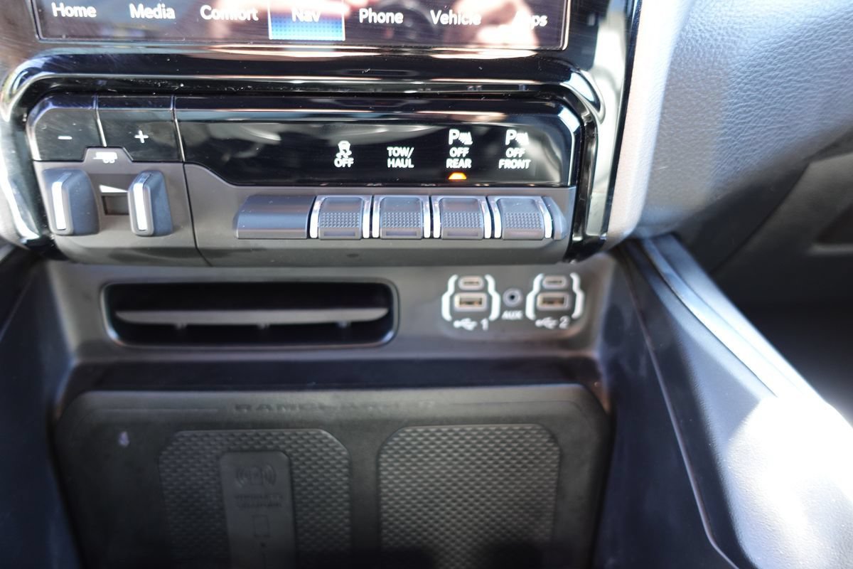 Used 2023 RAM 1500 Laramie AWD/4WD image 51