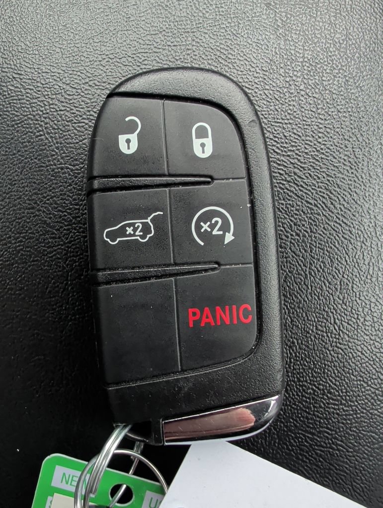 Used 2019 Jeep Compass Latitude w/ Popular Equipment Group AWD/4WD image 17
