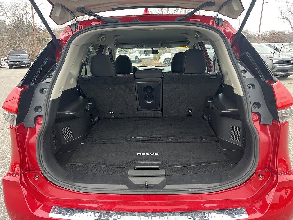 Used 2017 Nissan Rogue S image 15
