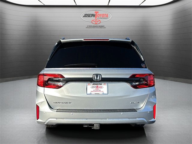 Used 2025 Honda Odyssey Elite image 8
