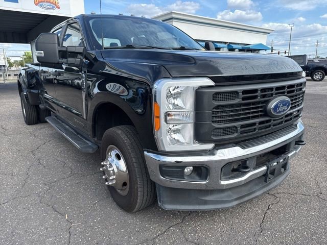 Used 2023 Ford F350 XL w/ XL Chrome Package AWD/4WD image 3