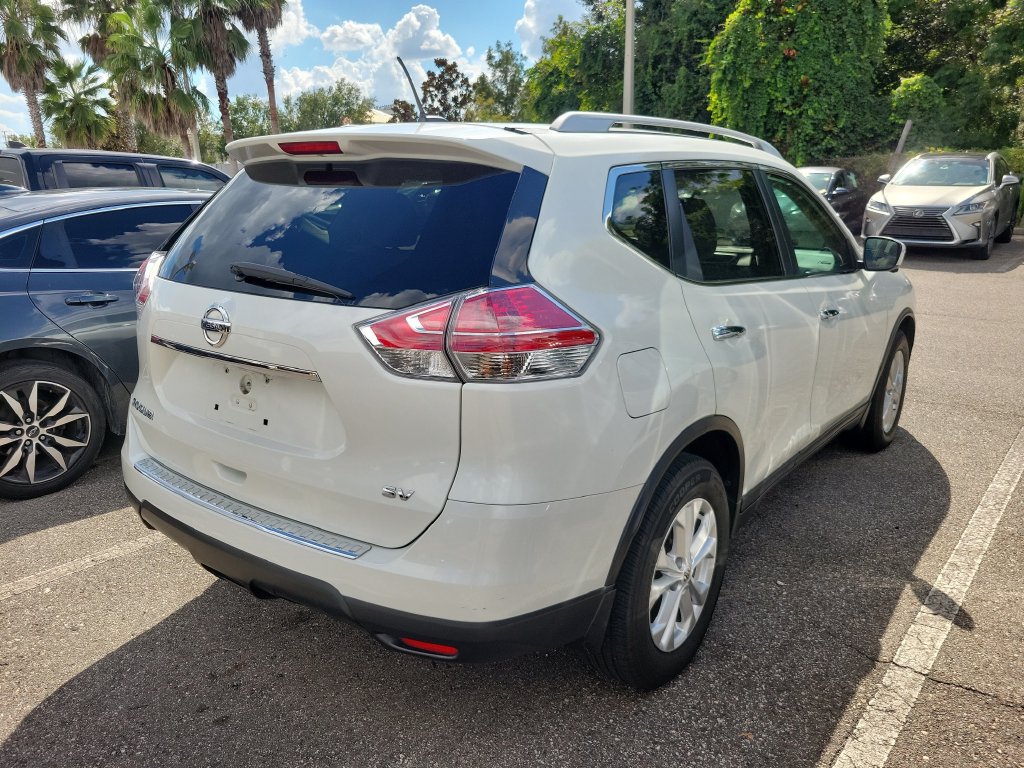 Used 2015 Nissan Rogue SV w/ SV Premium Package FWD image 3