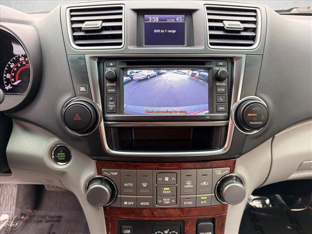 Used 2013 Toyota Highlander Limited image 20