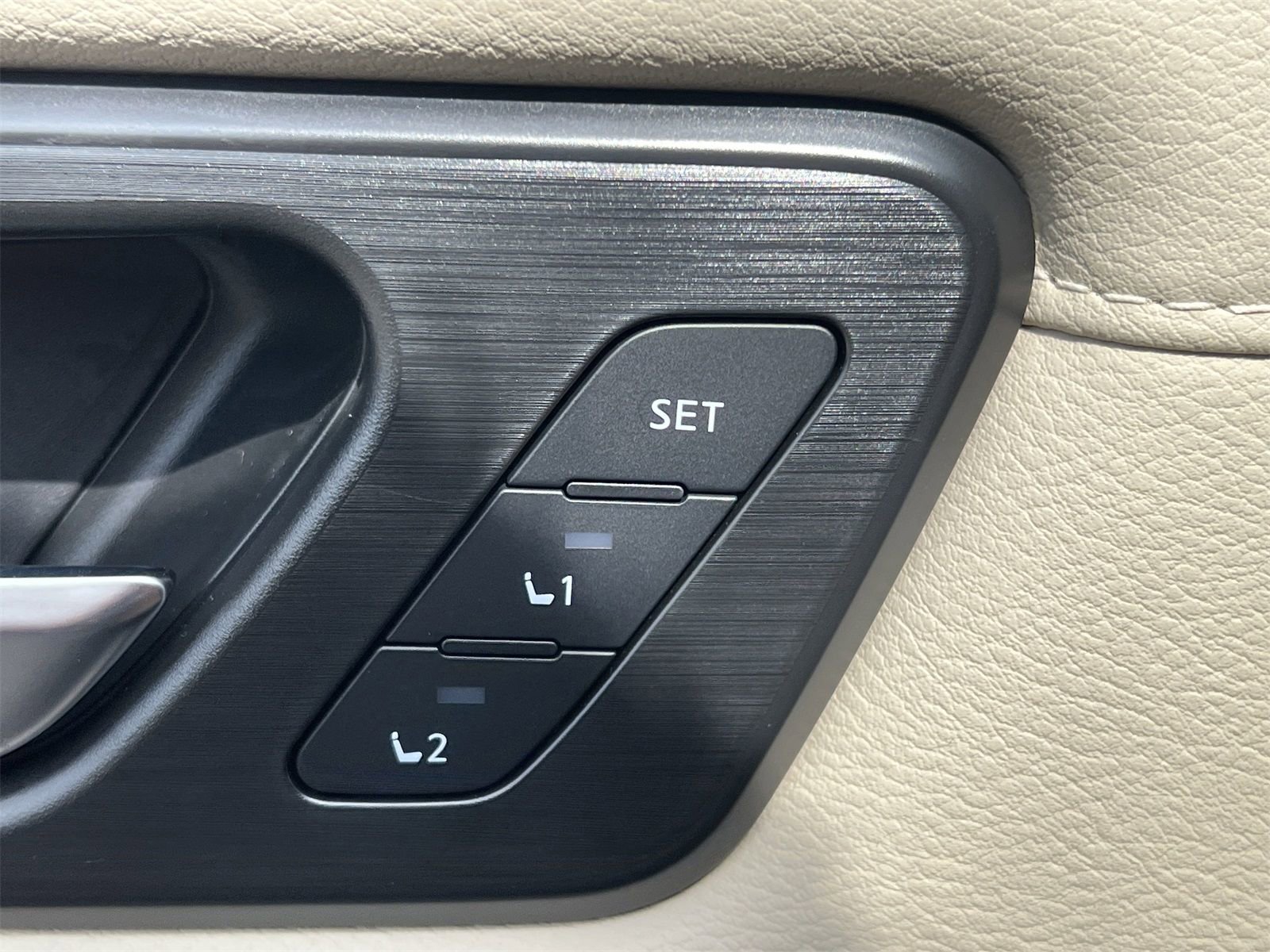 New 2025 Nissan Armada Platinum Reserve image 19