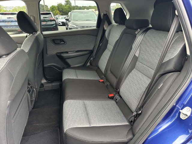 Used 2021 Nissan Rogue S AWD/4WD image 16