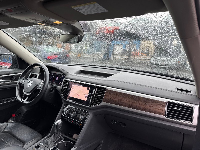 Used 2018 Volkswagen Atlas SEL Premium image 28
