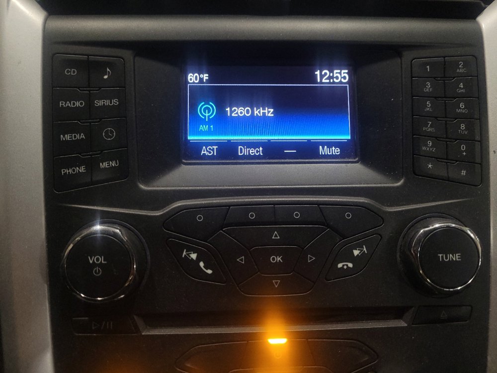 Used 2016 Ford Fusion SE image 25