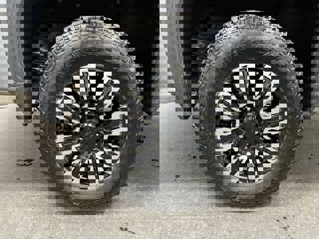 Certified 2025 GMC Sierra 2500 Denali Ultimate image 34