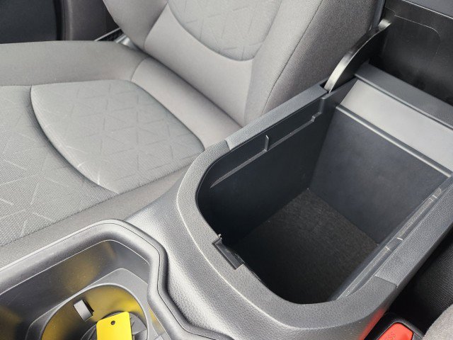 Used 2025 Toyota RAV4 XLE image 44