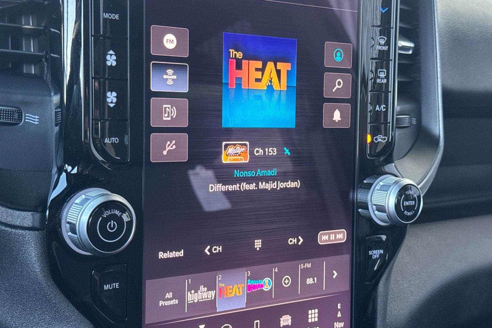New 2027 RAM 3500 Tradesman AWD/4WD image 16