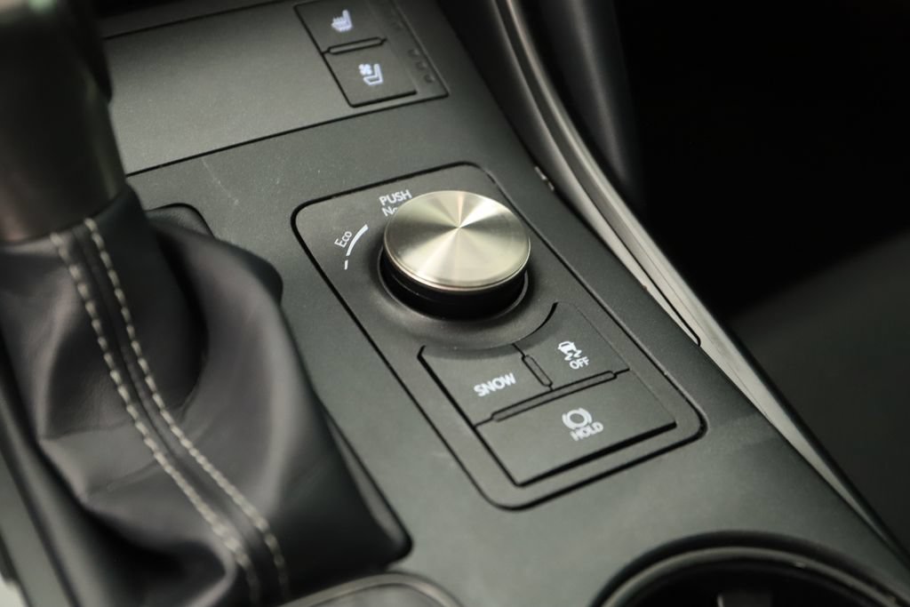 Used 2024 Lexus IS 350 F Sport RWD image 30