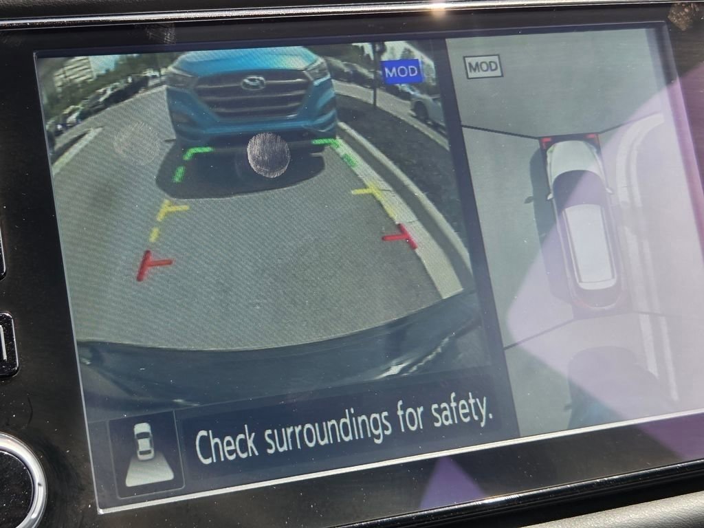 Used 2024 Nissan Kicks SR w/ SR Premium Package image 18