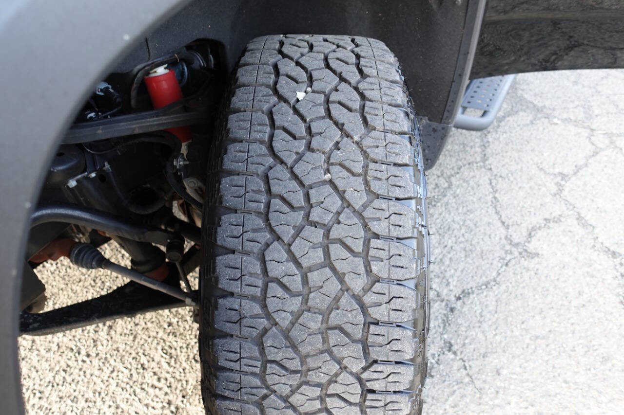 Used 2025 Chevrolet Silverado 2500 Custom w/ Custom Value Package image 53