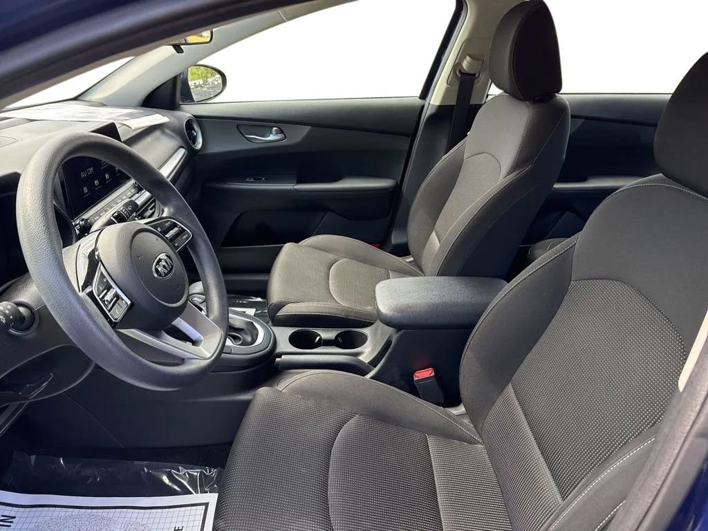 Used 2019 Kia Forte LXS FWD image 12