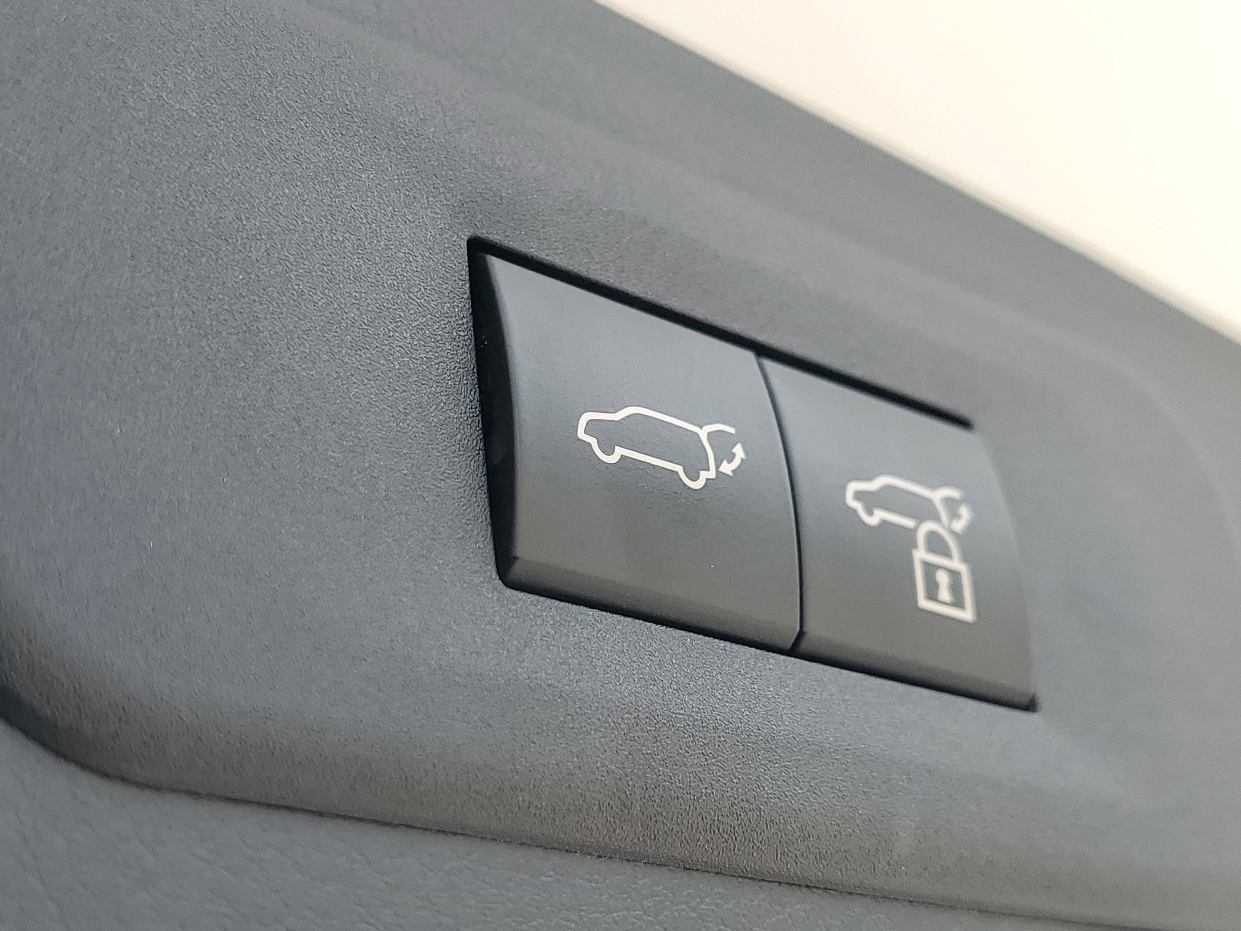 Used 2022 Lexus NX 250 FWD w/ Towing Package (2000 Lbs) image 14