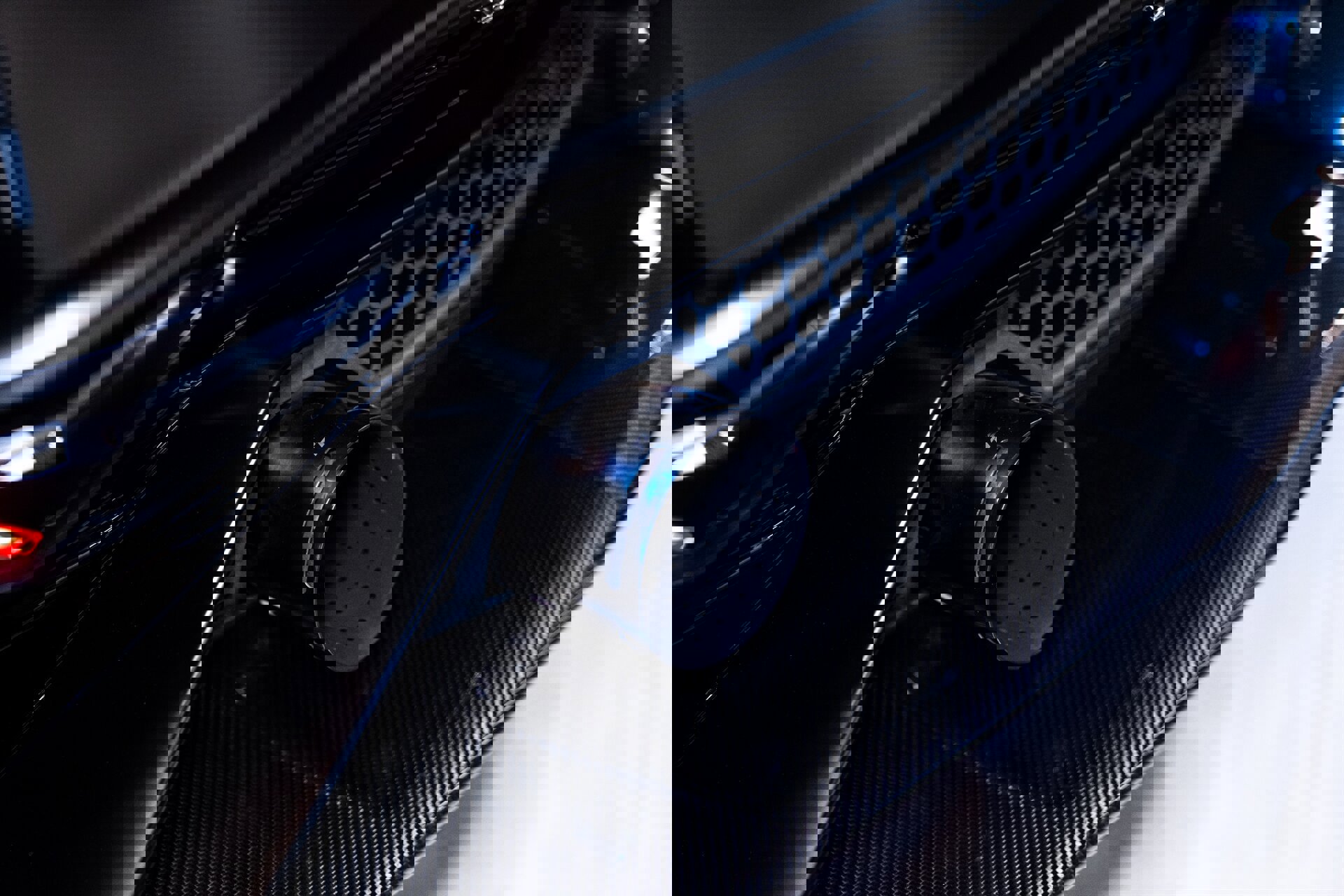 Used 2021 Lamborghini Aventador SVJ image 30