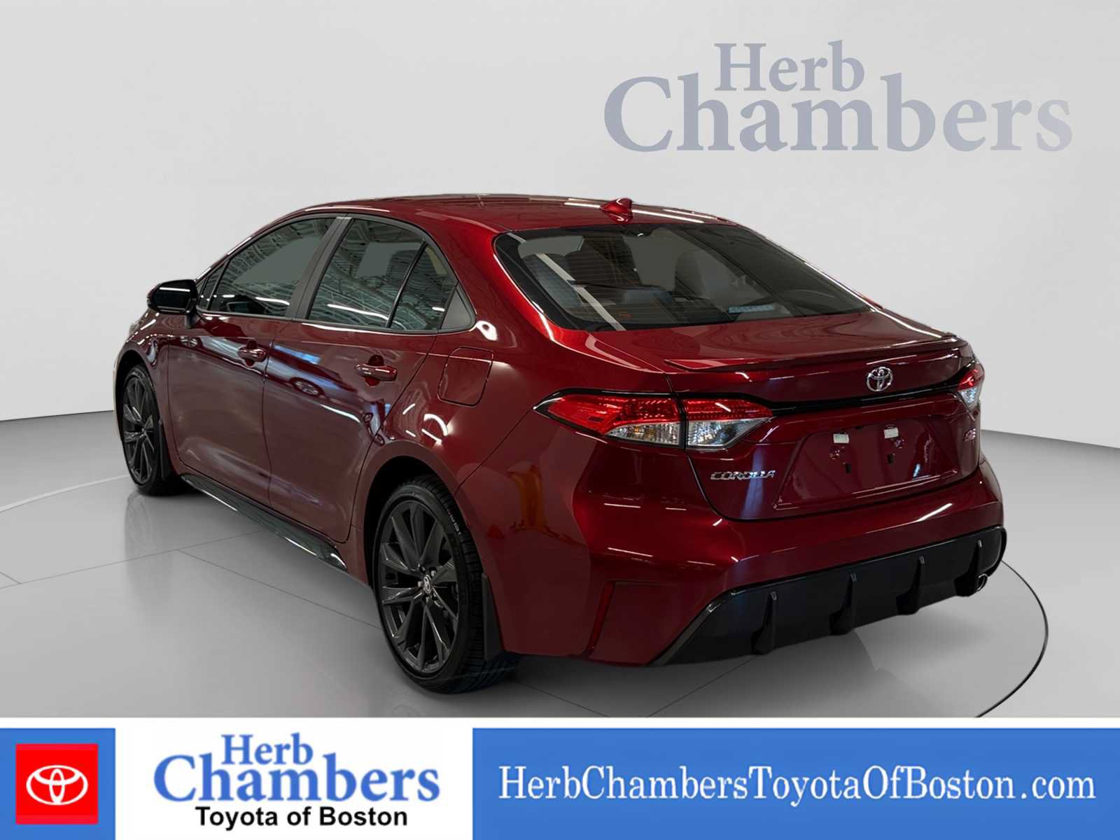 Used 2026 Toyota Corolla SE FWD image 3