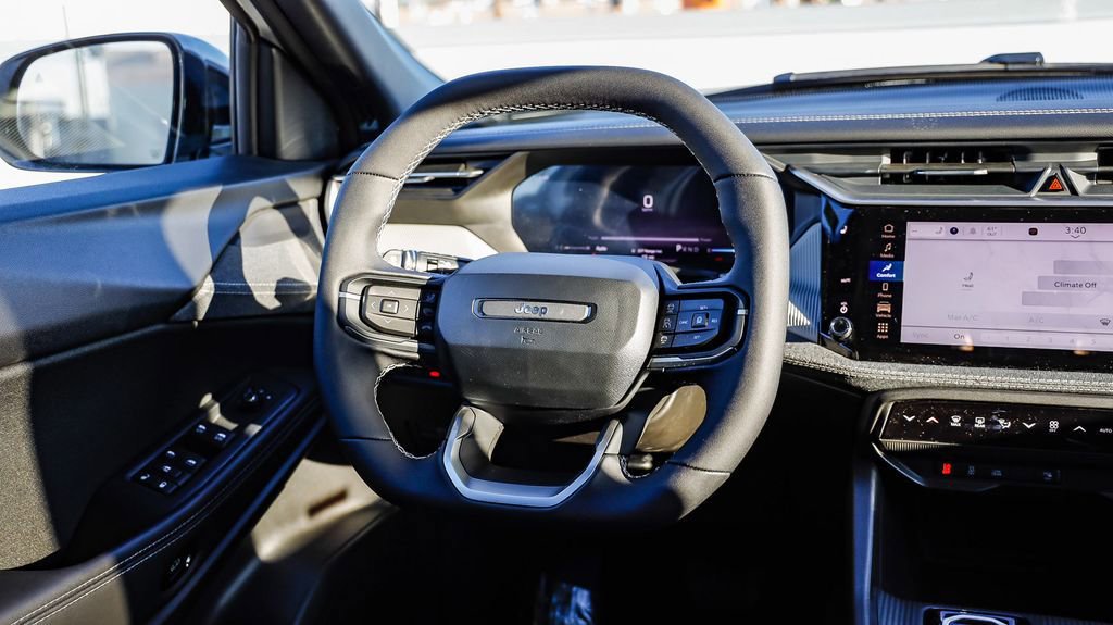 New 2026 Jeep Cherokee Laredo image 18