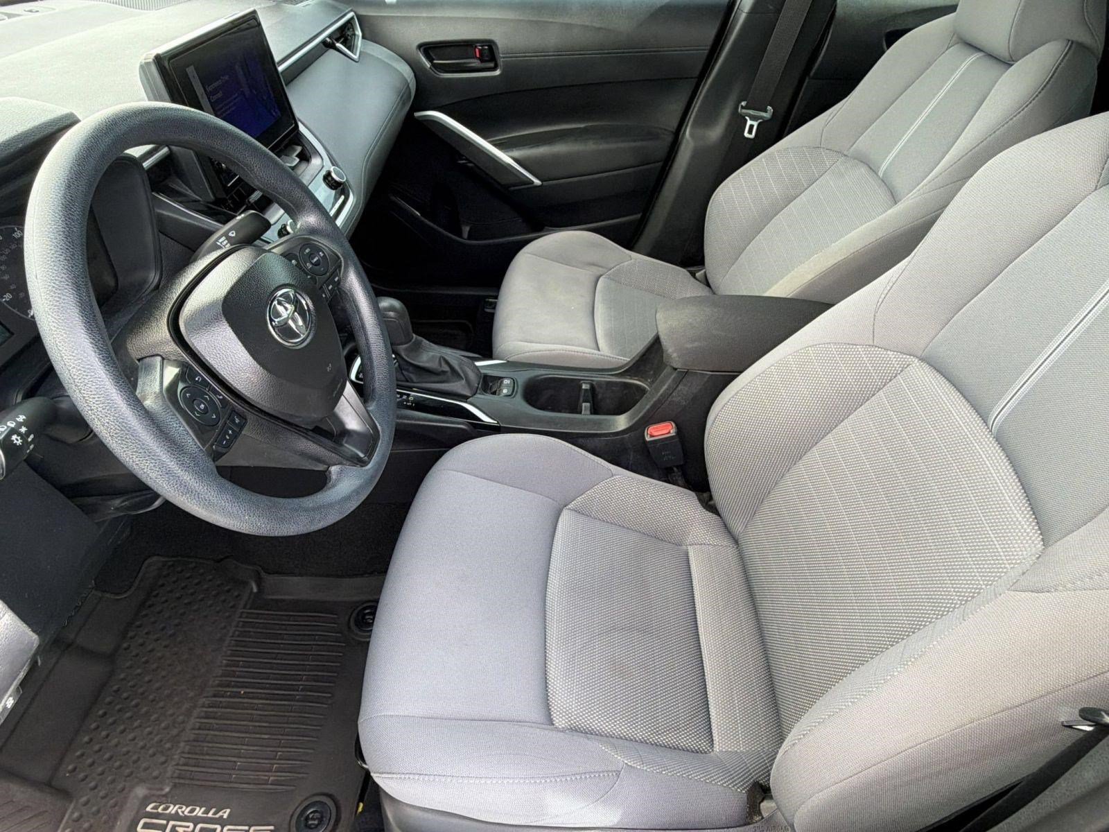 Used 2024 Toyota Corolla Cross AWD Hybrid image 5