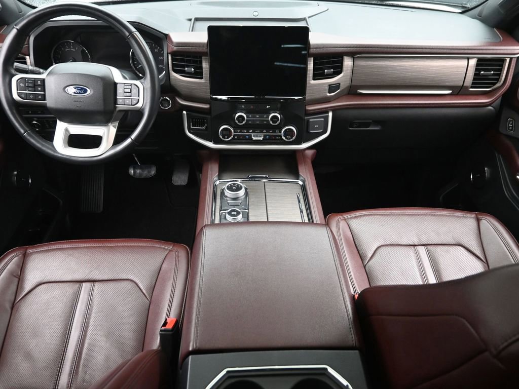 Used 2024 Ford Expedition Limited image 14