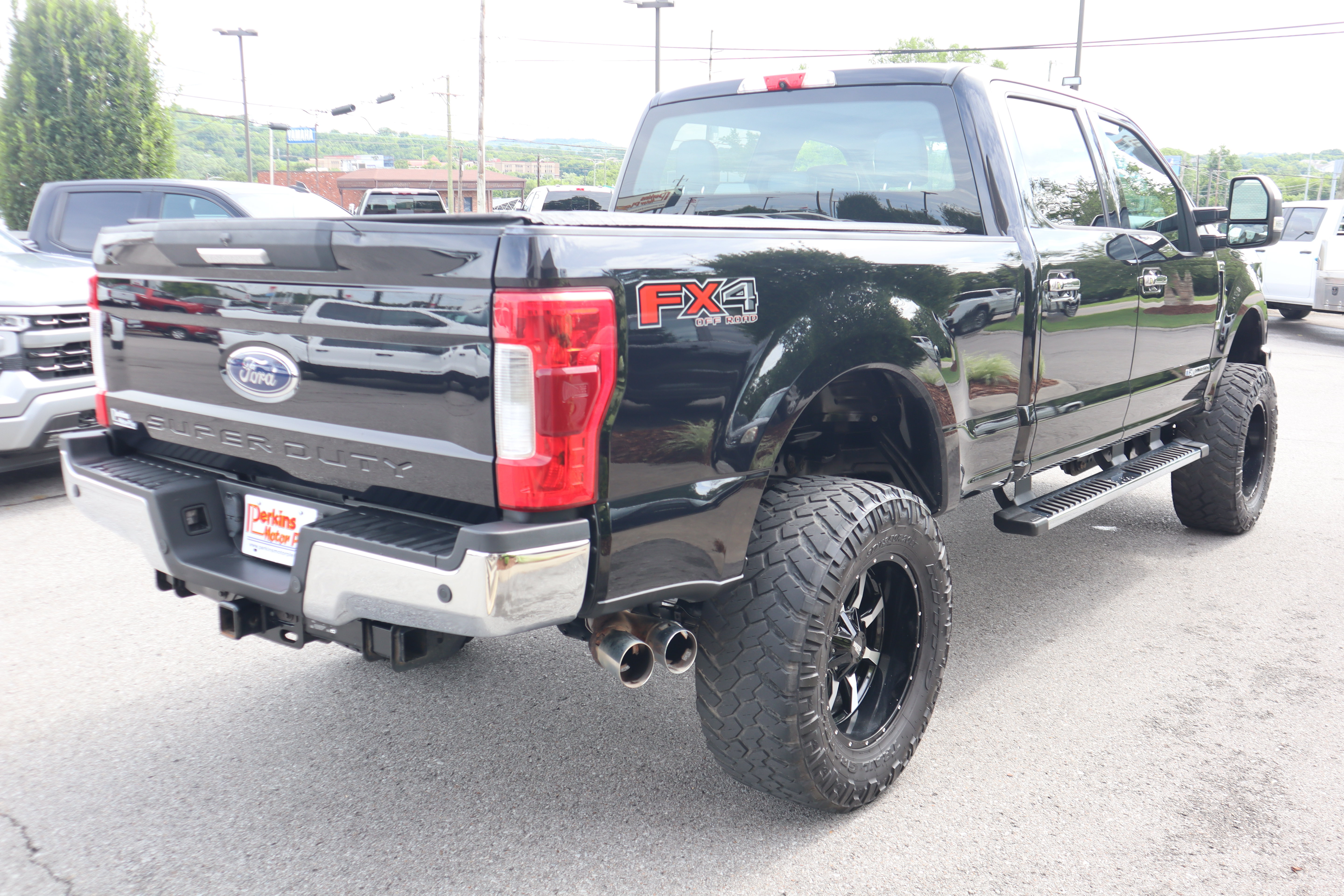 Used 2019 Ford F350 XLT w/ XLT Premium Package AWD/4WD image 7