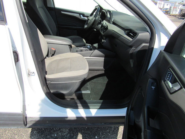 Used 2021 Ford Escape SE FWD image 13