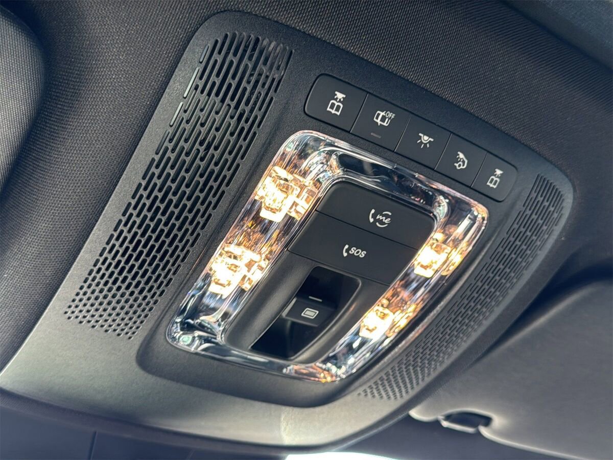 New 2026 Mercedes-Benz GLB 250 image 20