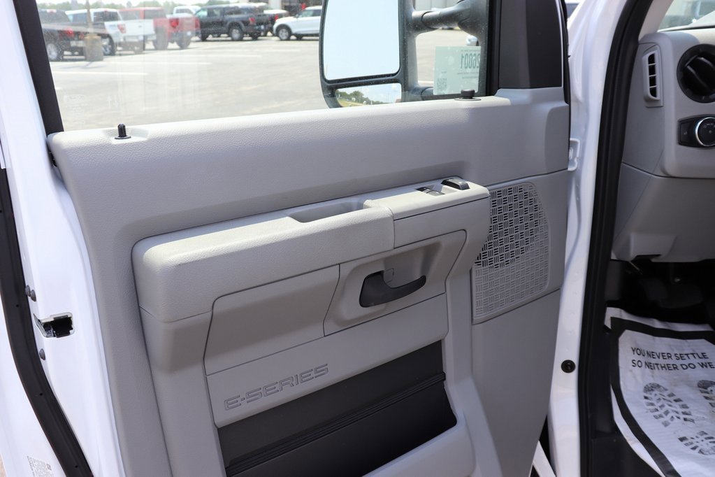 New 2026 Ford E-350 and Econoline 350 Super Duty w/ Power Equipment Group image 31
