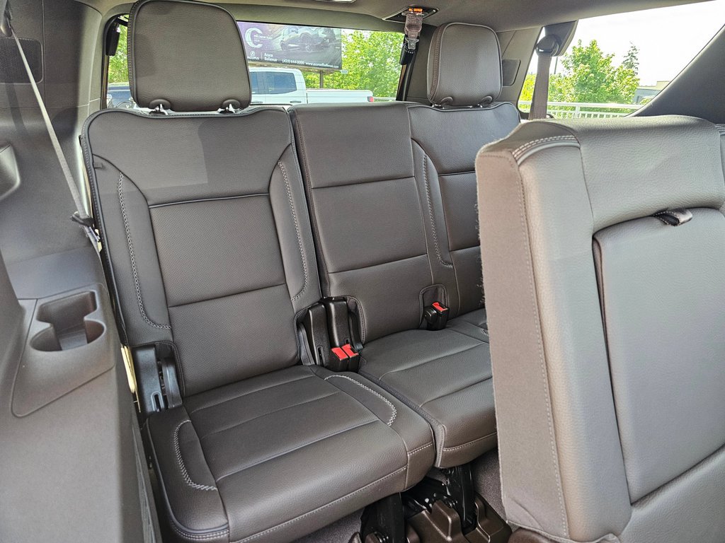 Used 2024 GMC Yukon Denali w/ Max Trailering Package AWD/4WD image 14
