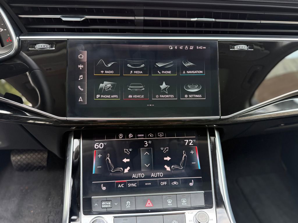 Used 2021 Audi Q7 2.0T Premium Plus w/ Premium Plus Package AWD/4WD image 11