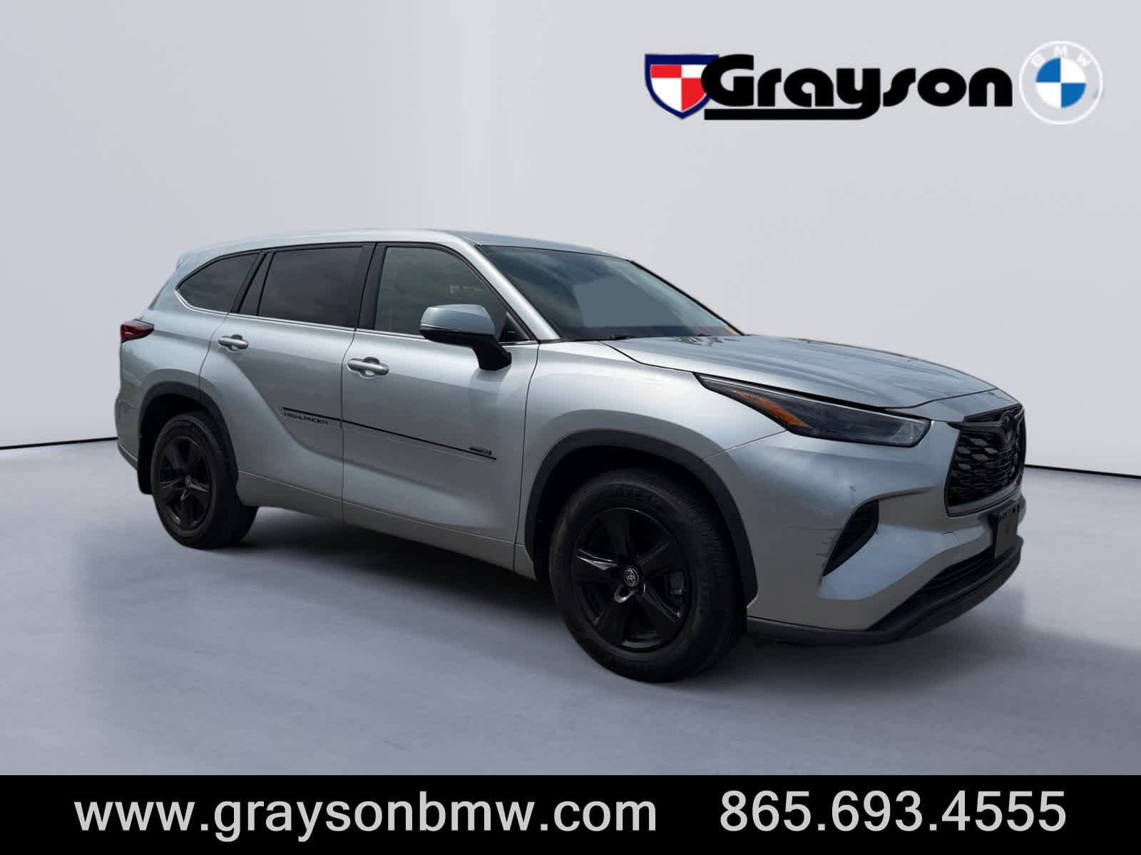 Used 2023 Toyota Highlander L FWD image 1