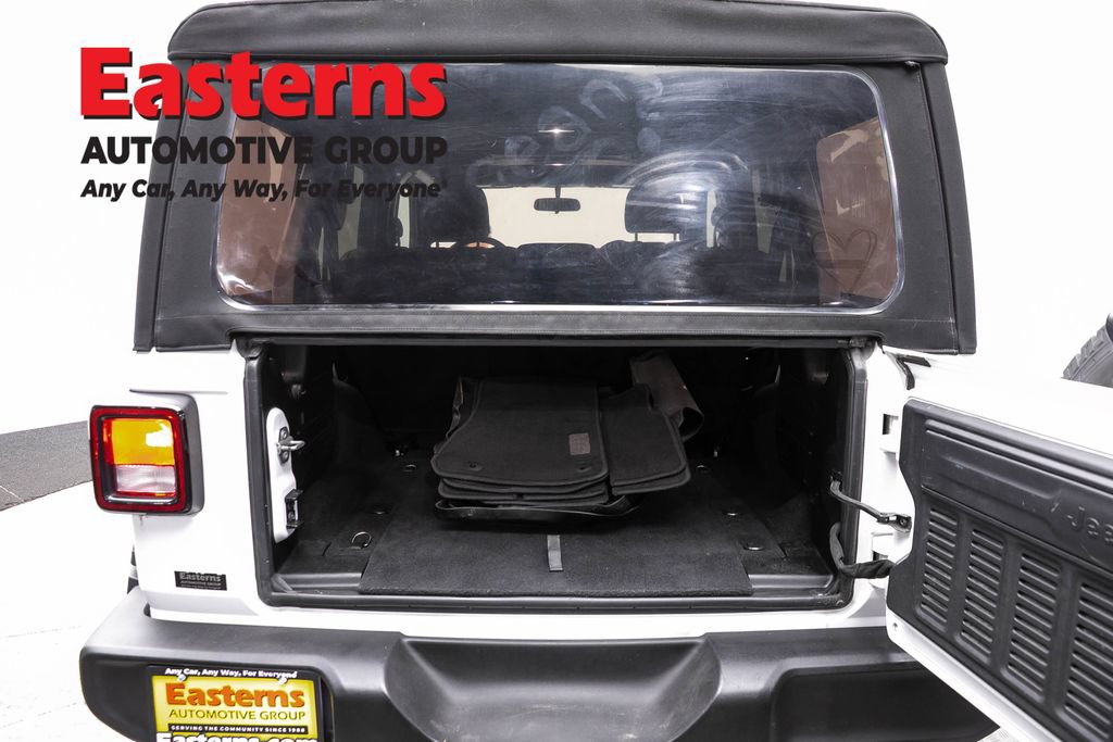 Used 2018 Jeep Wrangler Unlimited Sport S AWD/4WD image 9