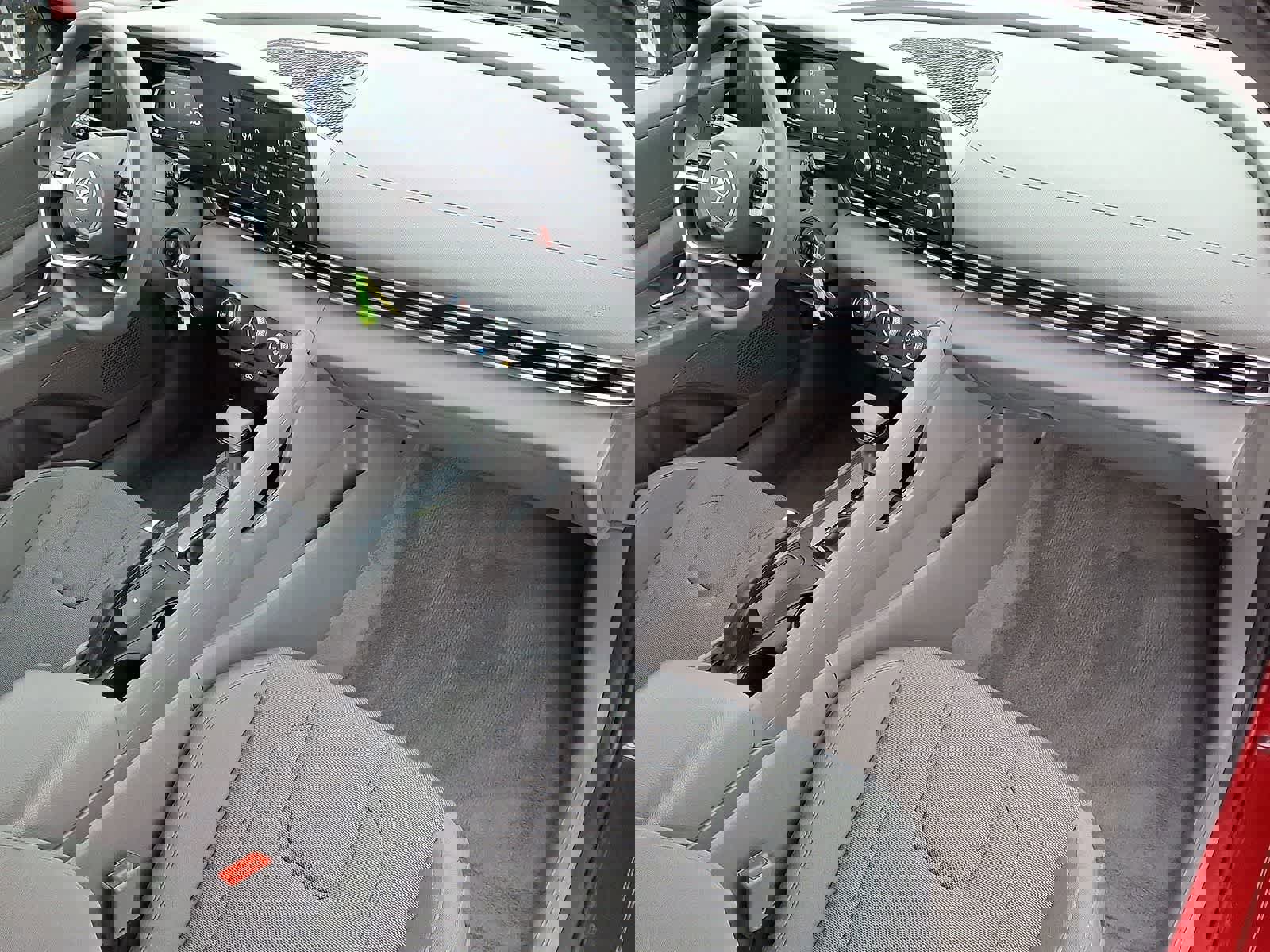 Used 2024 Hyundai Elantra SE image 31