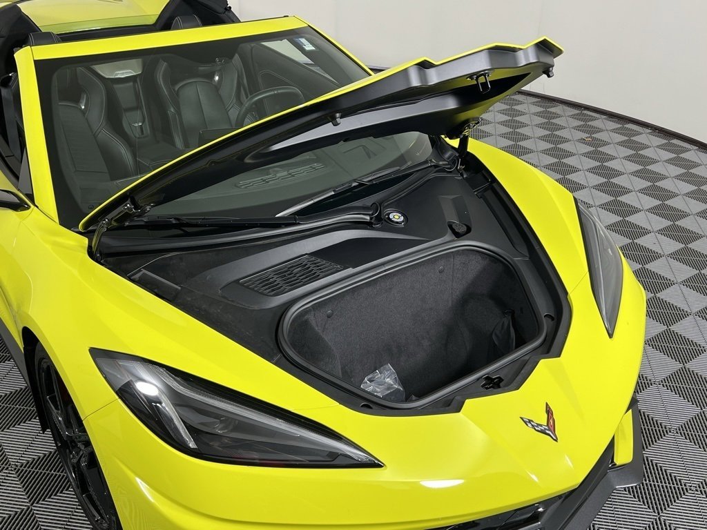 Used 2022 Chevrolet Corvette Stingray w/ Z51 Performance Package image 20