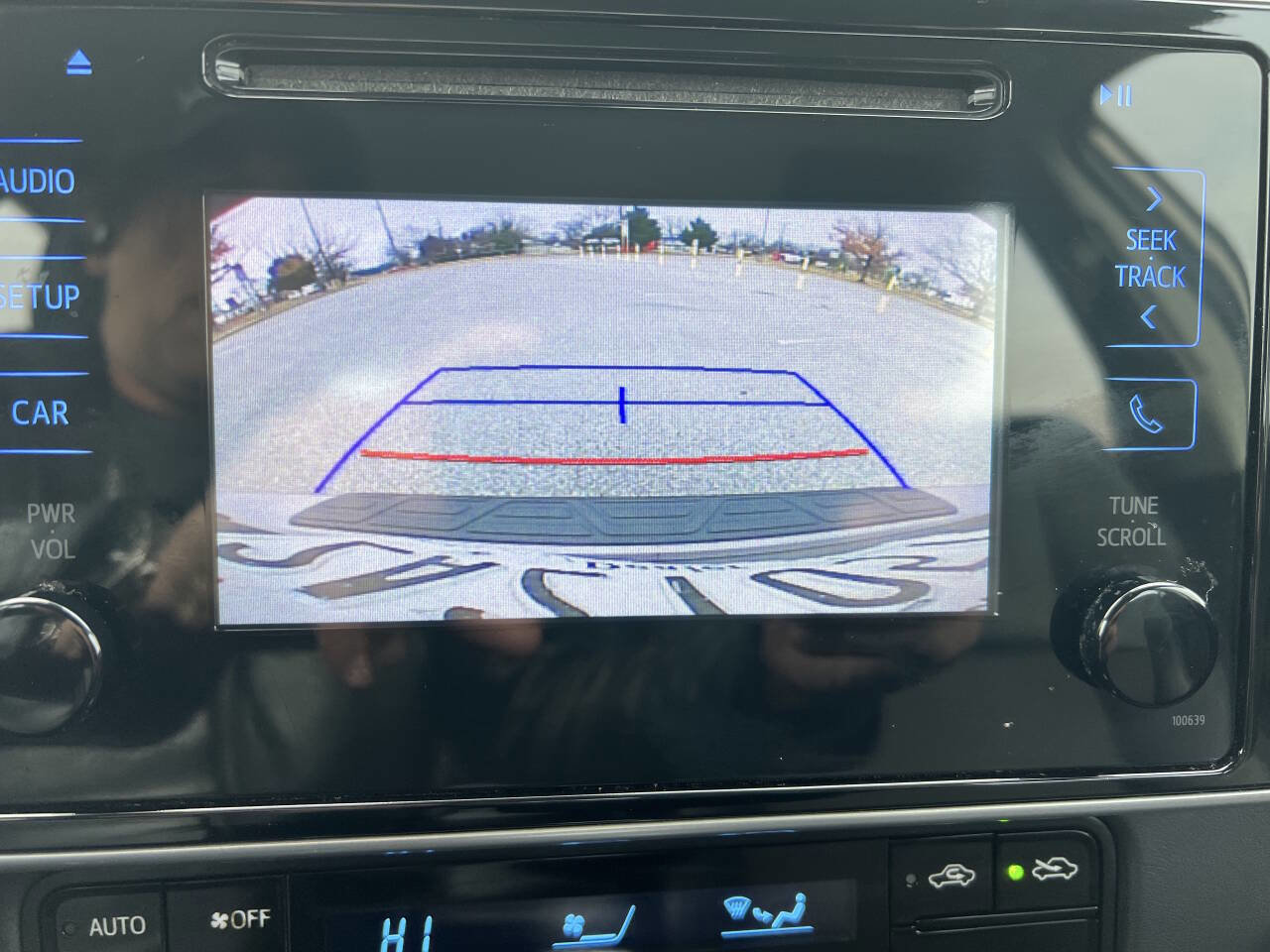 Used 2017 Toyota Corolla SE w/ Carpet Mat Package (TMS) image 13