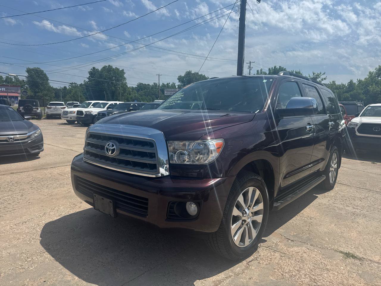 Used 2017 Toyota Sequoia Limited w/ Safety & Convenience Package AWD/4WD image 29