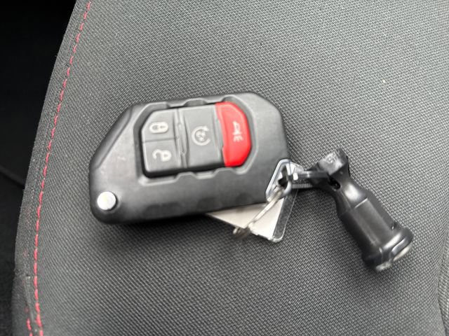 Used 2020 Jeep Wrangler Unlimited Rubicon w/ Advanced Safety Group image 30