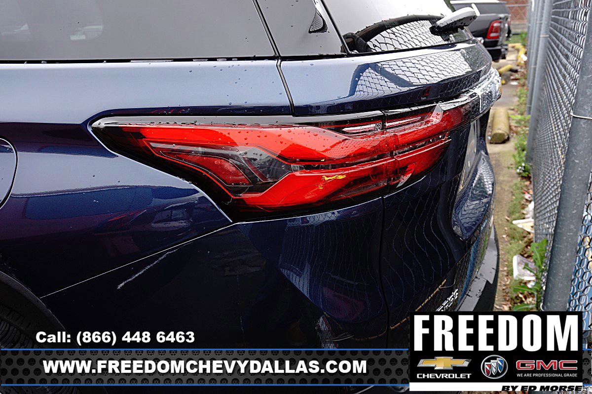 Used 2022 Chevrolet Traverse LS FWD image 8